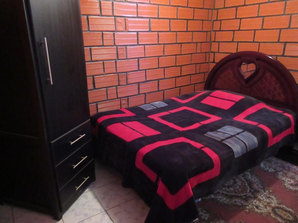 Hostel Sendero De Volcanes Latacunga Habitación foto